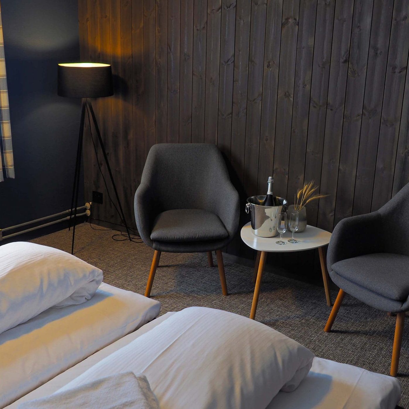 dobbeltrom_champagne2_1100x600-scaled